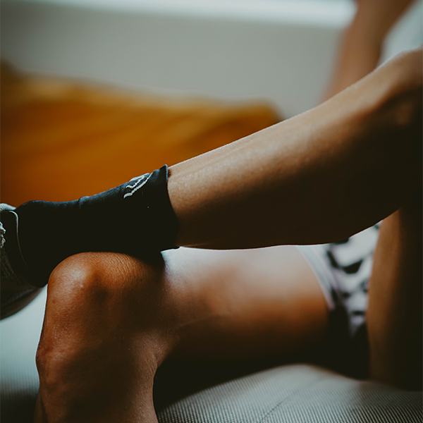 Sidas Anatomic Crew Thin Trail Running Socks Black Being Worn