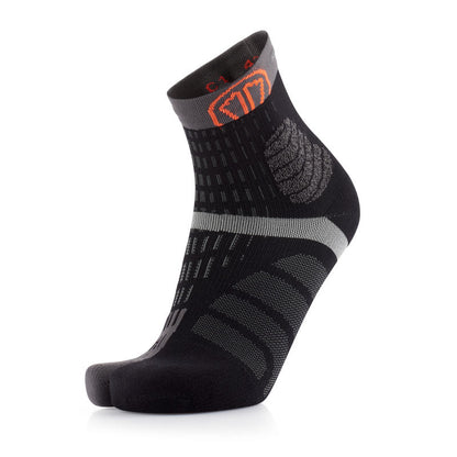 t-free trail running socks black grey front view