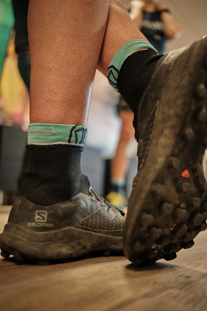 Sidas Trail Protect Trail Running Socks Blue Turquoise Being Worn